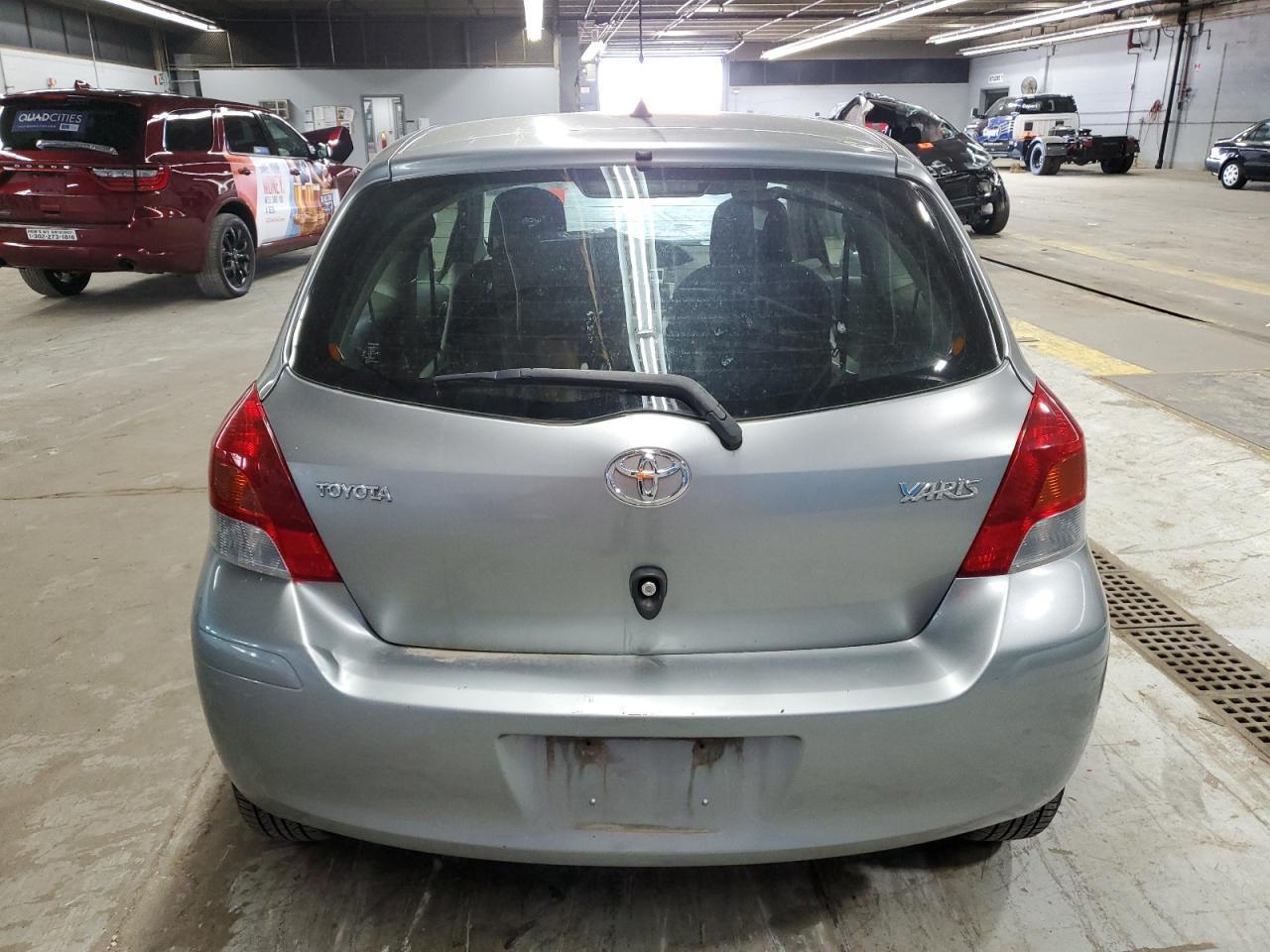 2010 Toyota Yaris - Фото 6