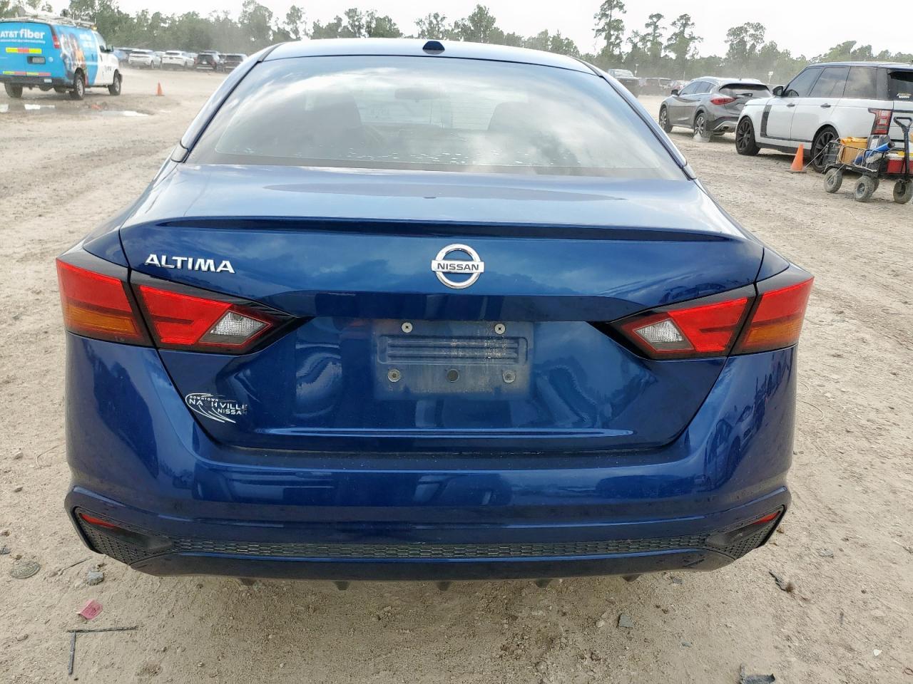 2020 Nissan Altima S - Фото 6