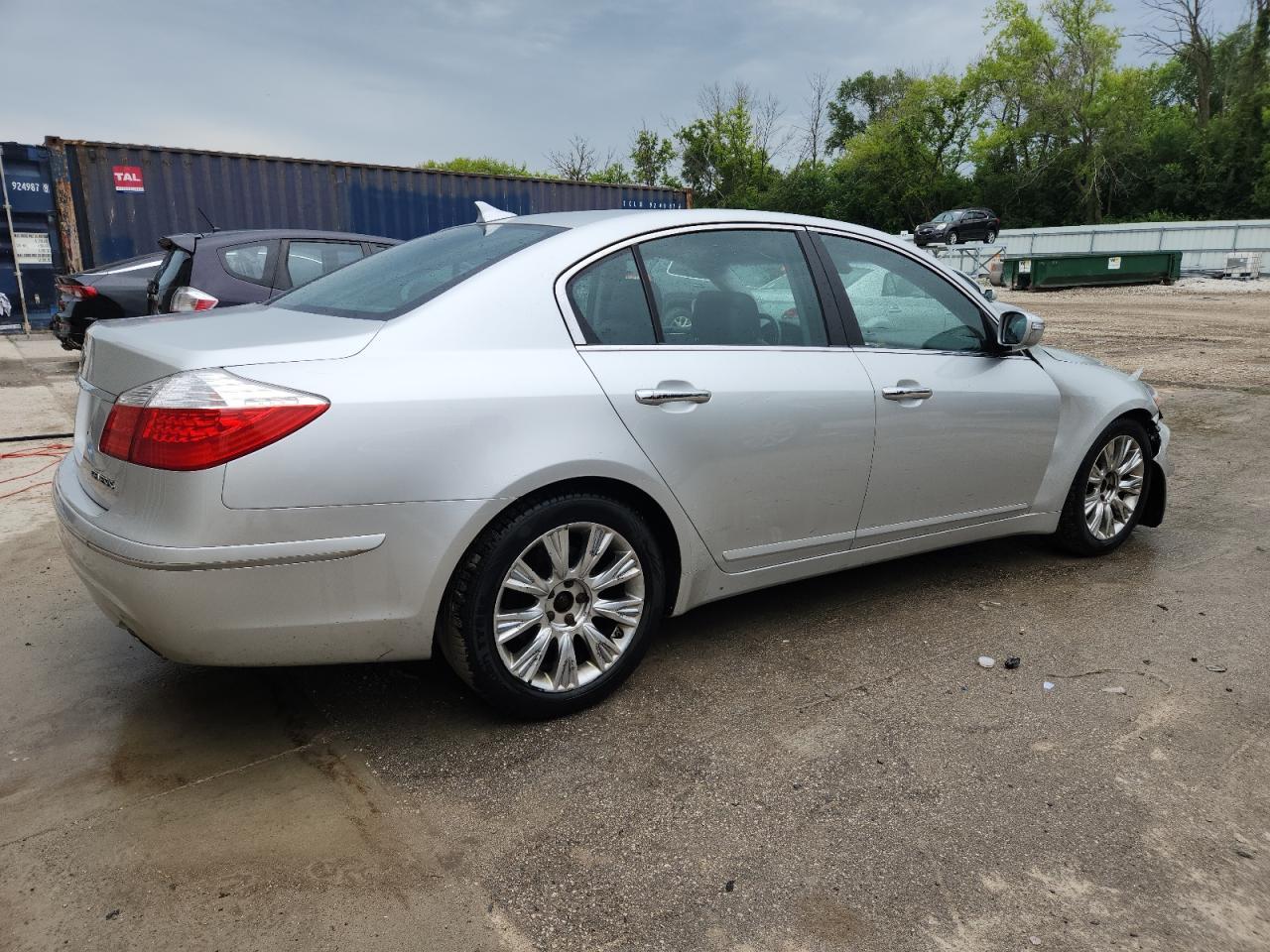 2009 Hyundai Genesis 3.8L - Image 3