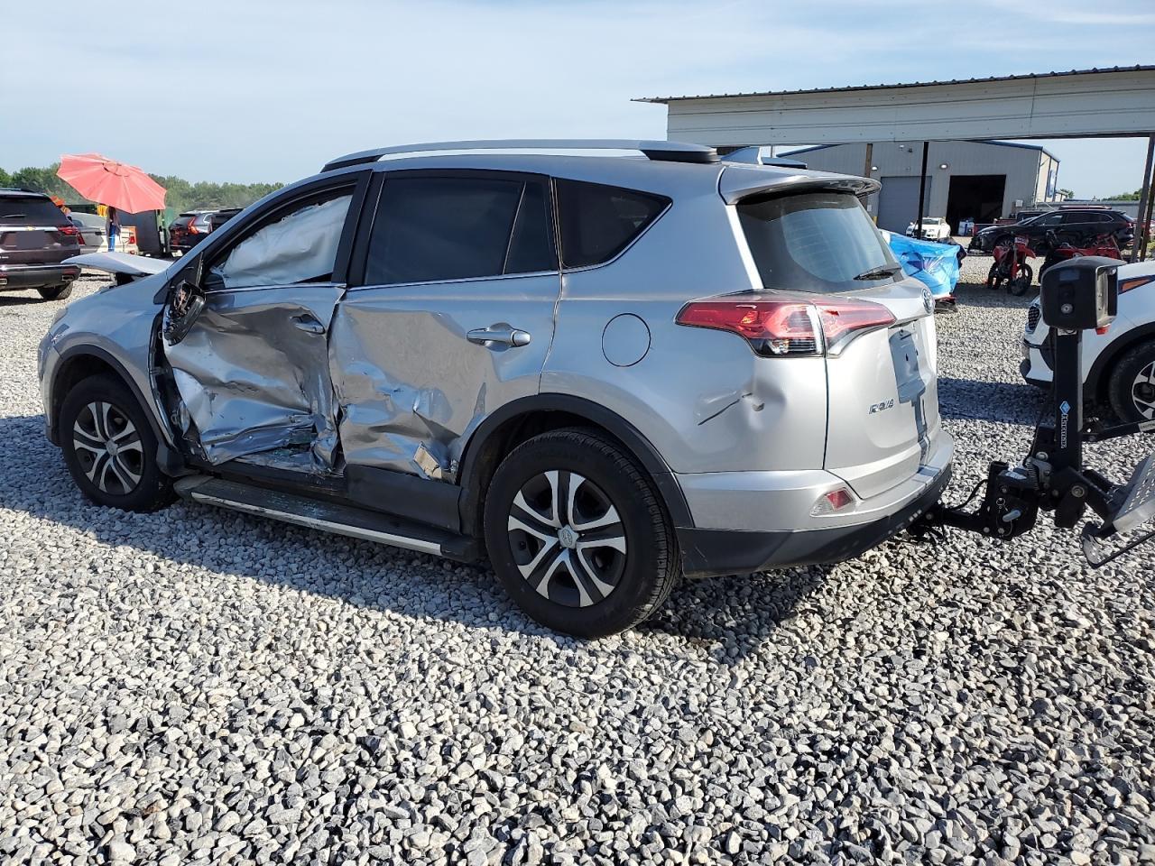 2016 Toyota Rav4 Le - Image 2