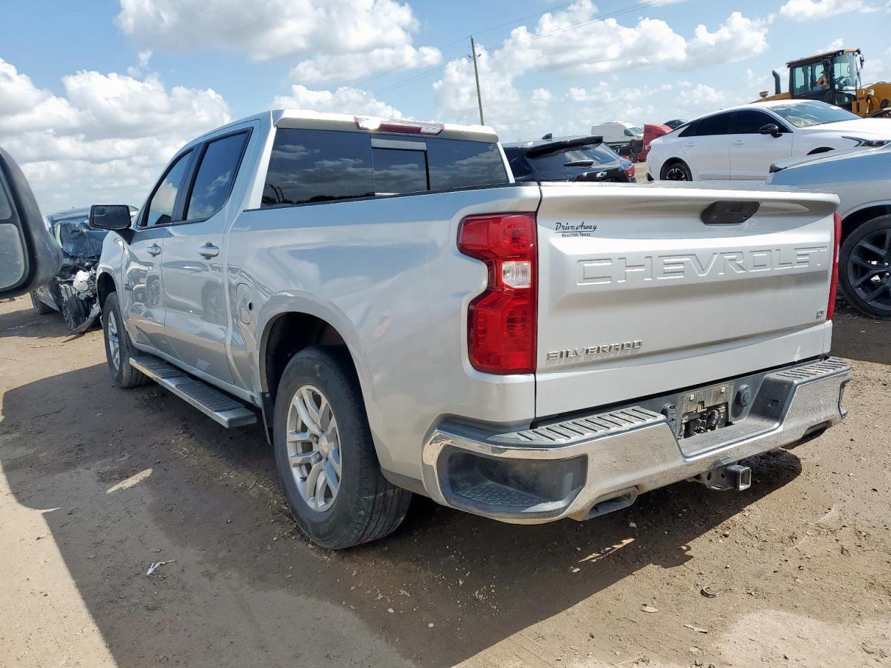 2020 Chevrolet Silverado K1500 Lt - Image 2