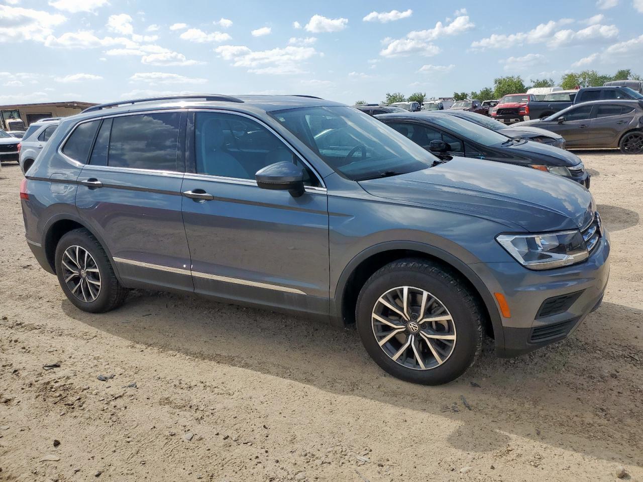 2020 Volkswagen Tiguan Se - Фото 4