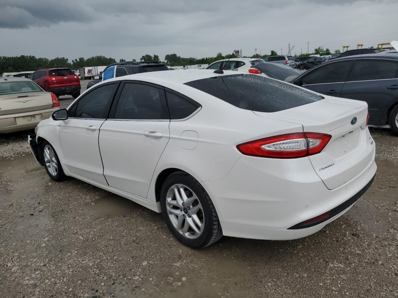 2016 Ford Fusion Se - Фото 2