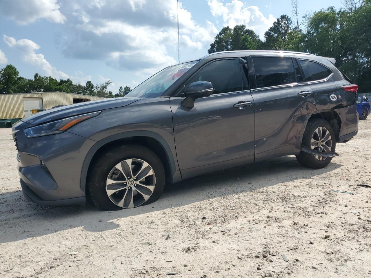 2021 Toyota Highlander Xle