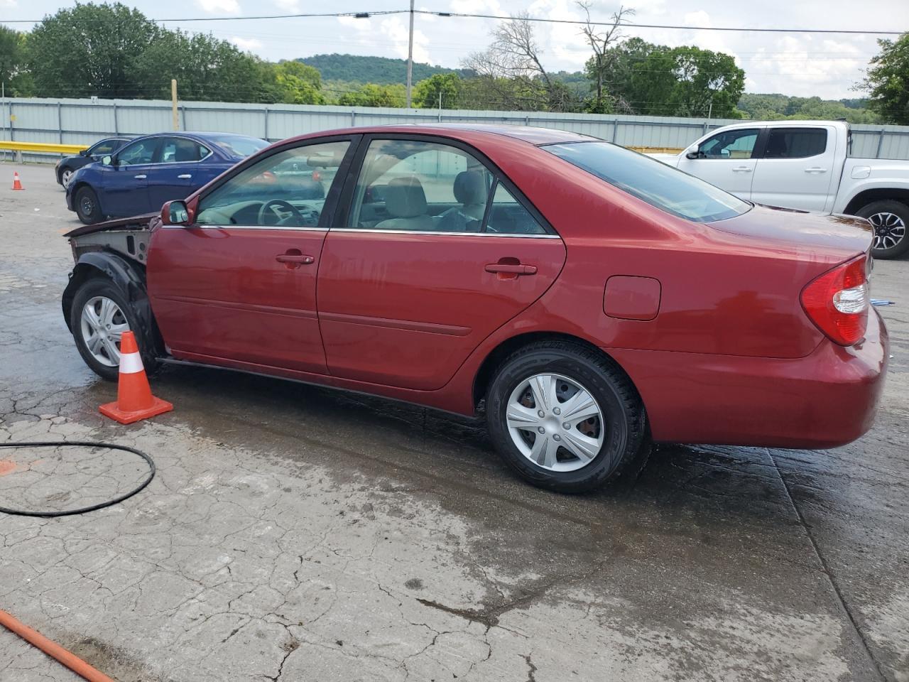 2003 Toyota Camry Le - Фото 2