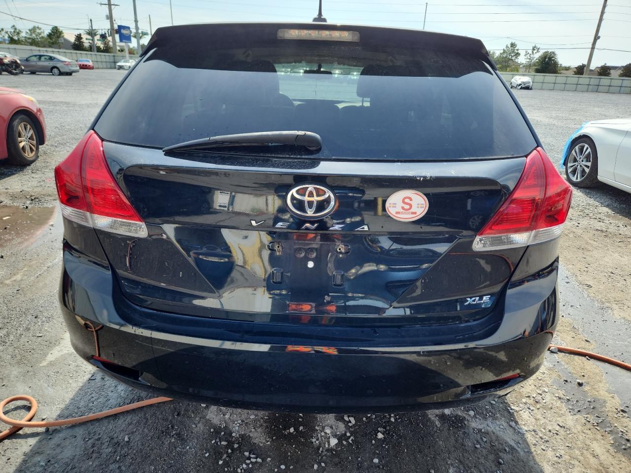 2015 Toyota Venza Le - Image 6