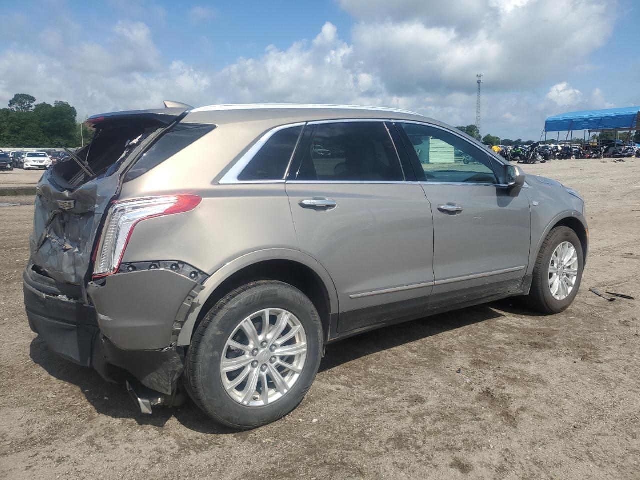 2019 Cadillac Xt5 - Image 3