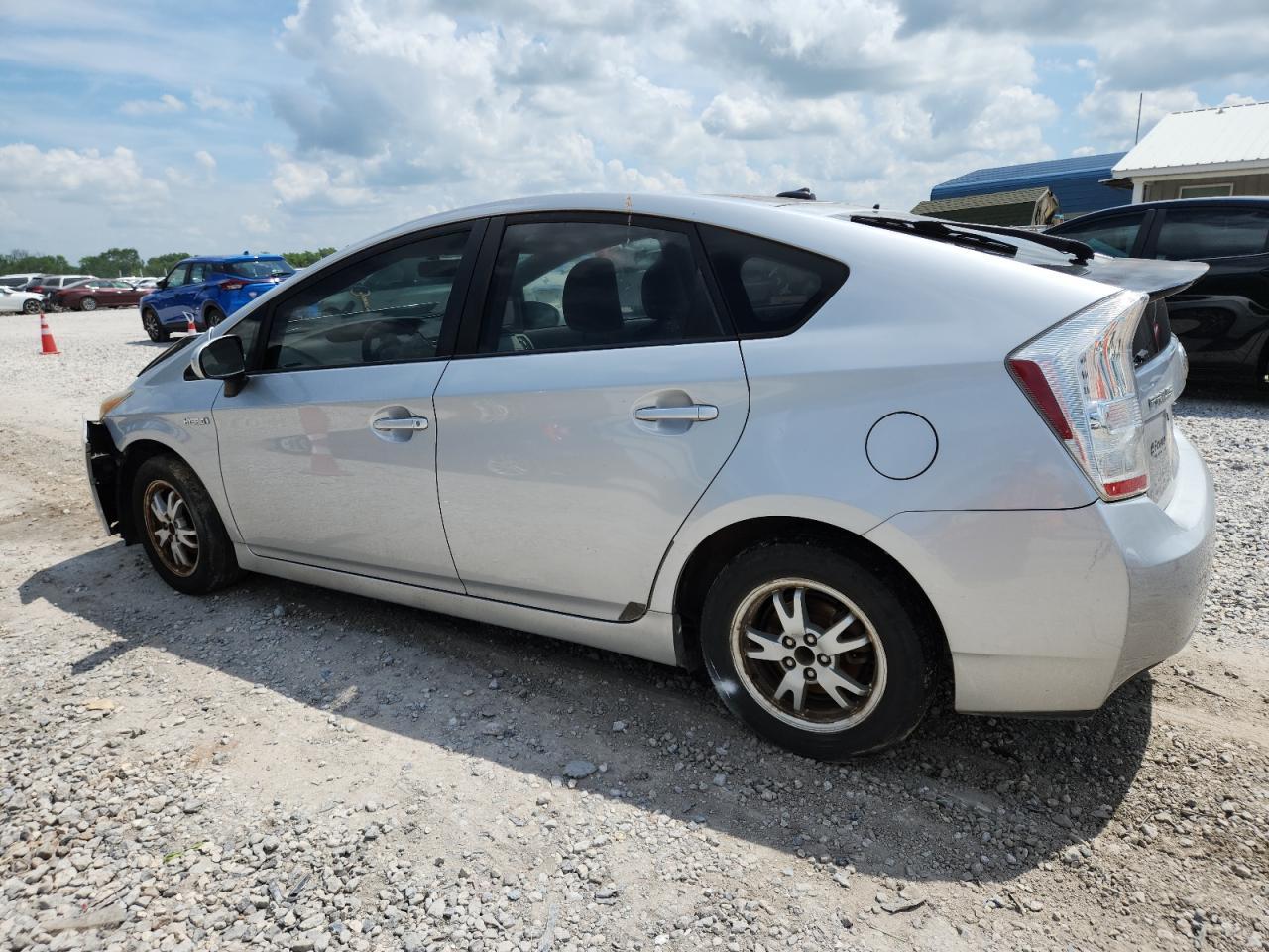 2010 Toyota Prius - Фото 2