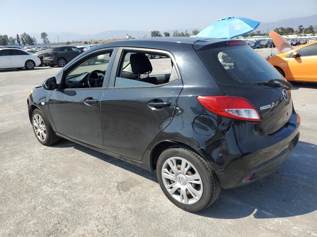 2013 Mazda Mazda2 - Image 2