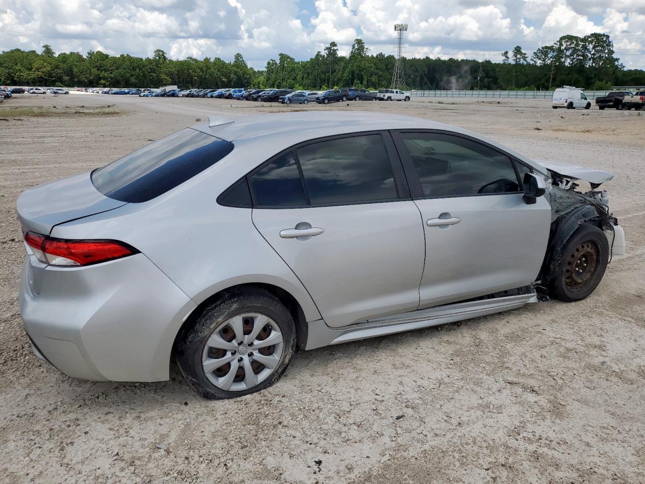 2021 Toyota Corolla Le - Фото 3