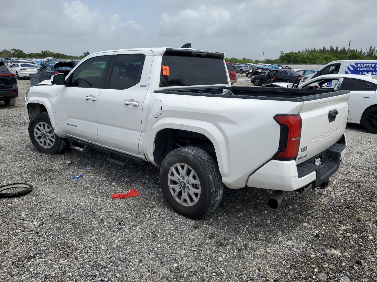 2024 Toyota Tacoma Double Cab - Фото 2