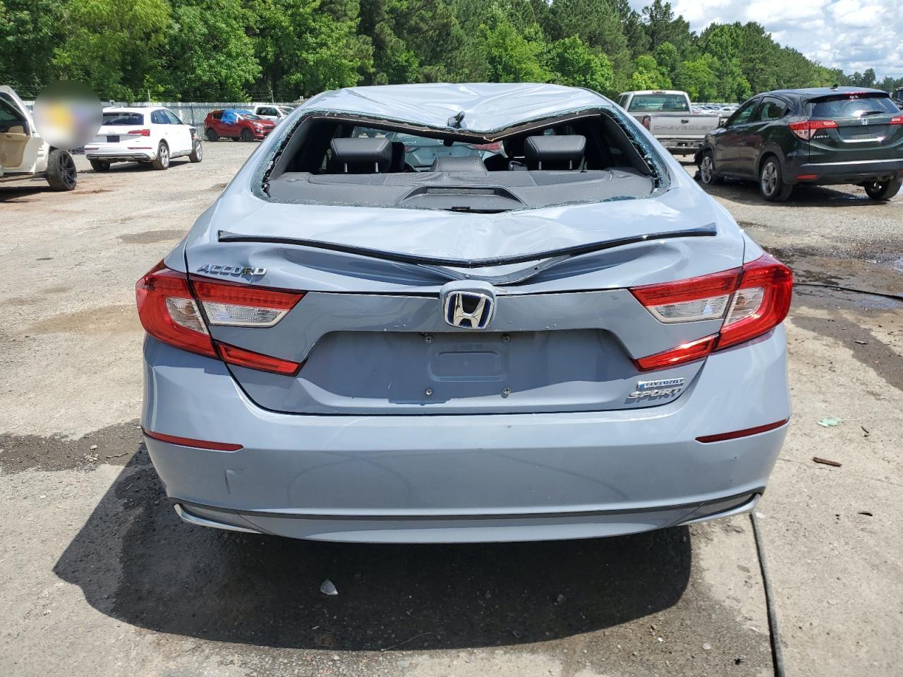 2022 Honda Accord Hybrid Sport - Image 6