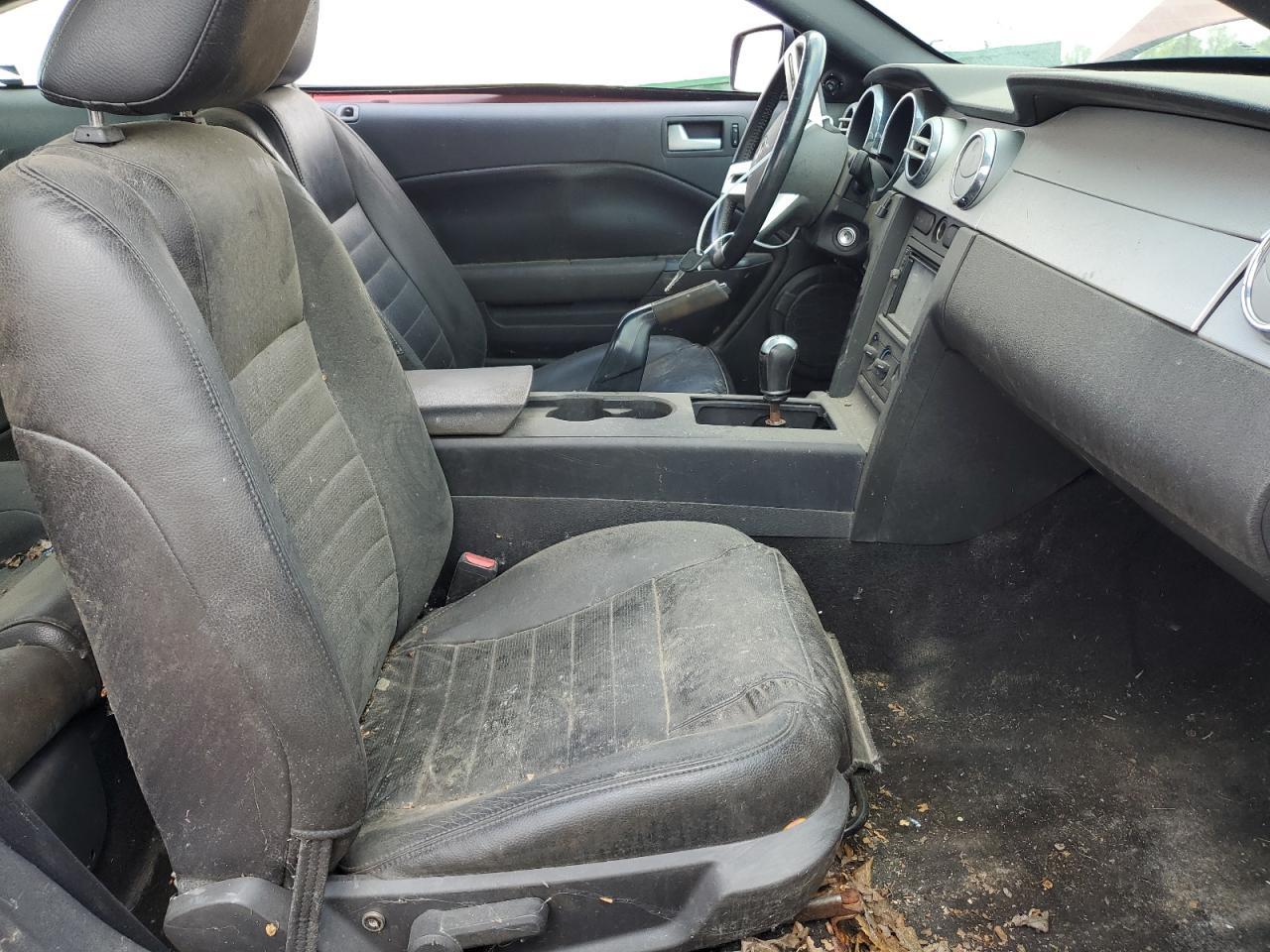 2005 Ford Mustang Gt - Фото 7