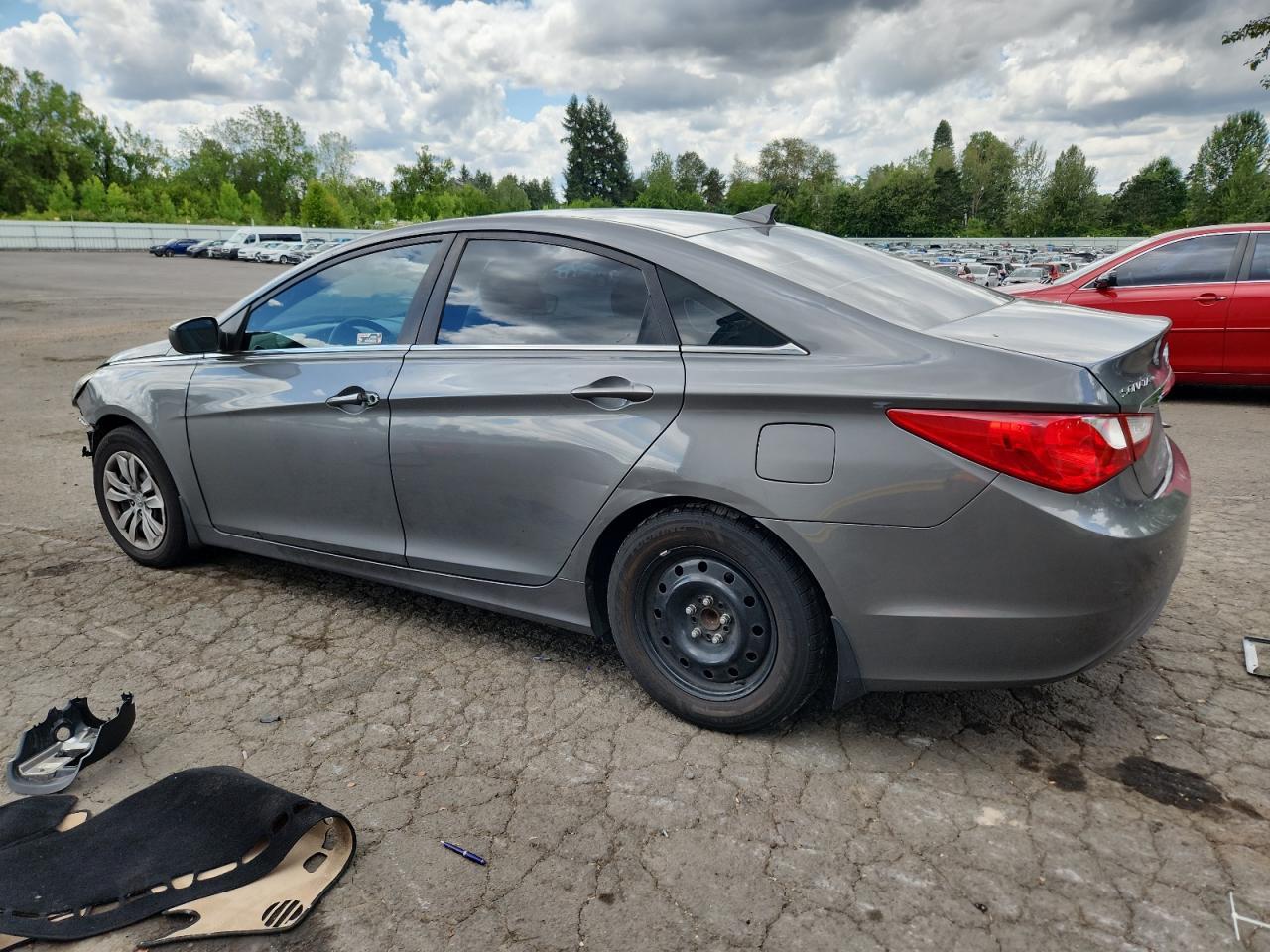 2012 Hyundai Sonata Gls - Image 2
