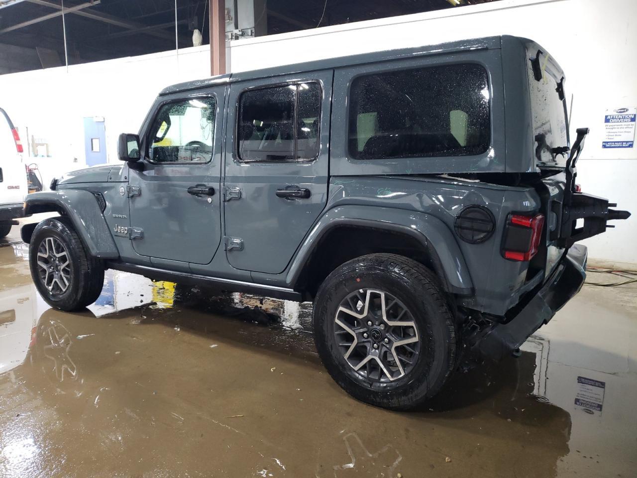 2024 Jeep Wrangler Sahara - Фото 2