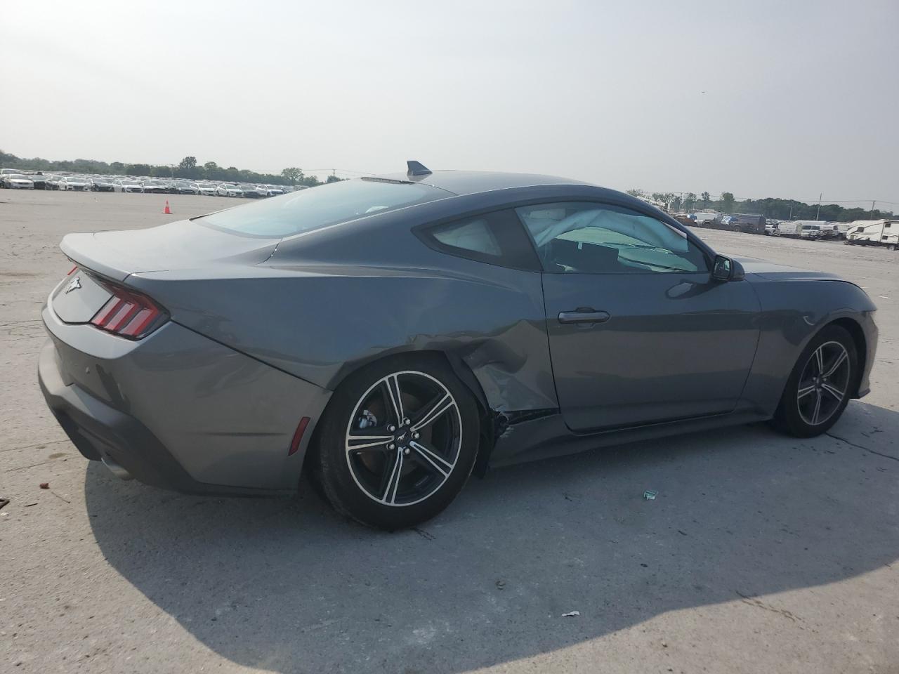 2025 Ford Mustang - Image 3