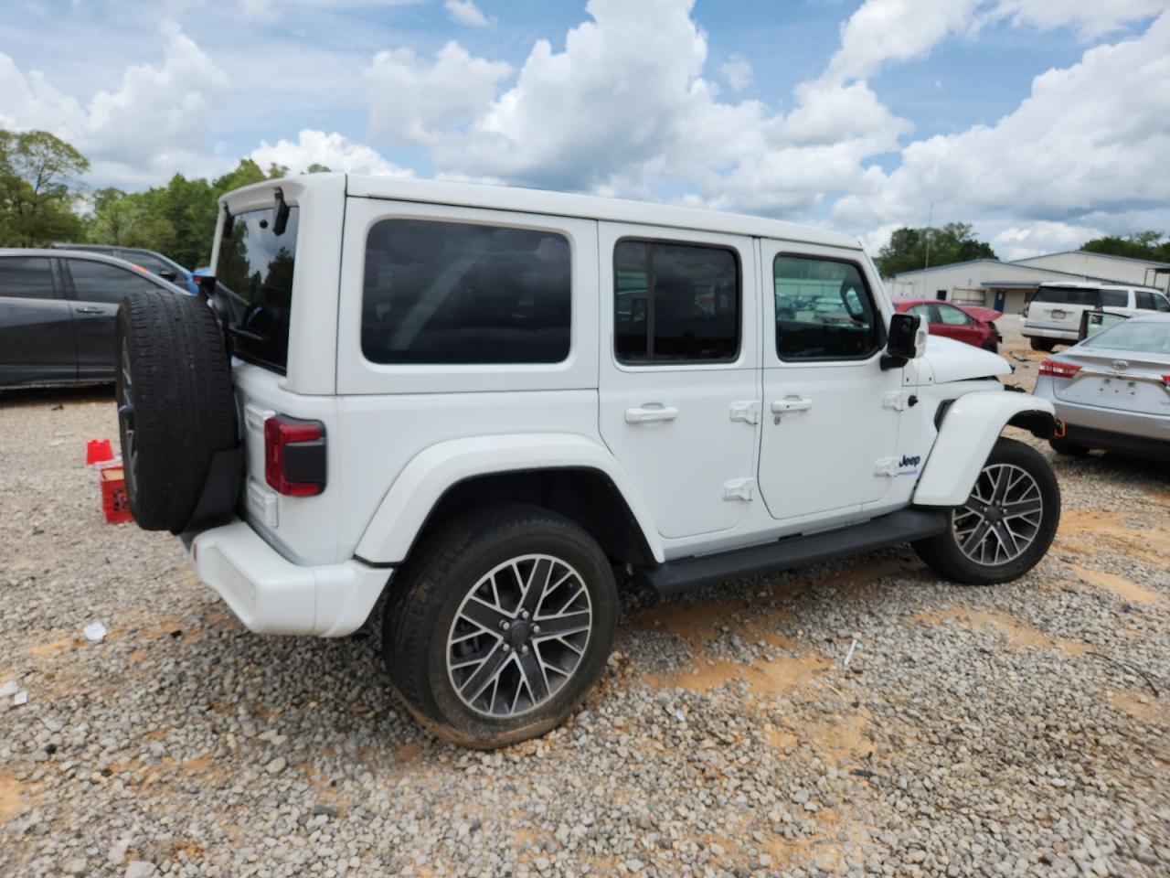 2022 Jeep Wrangler Unlimited Sahara 4Xe - Фото 3