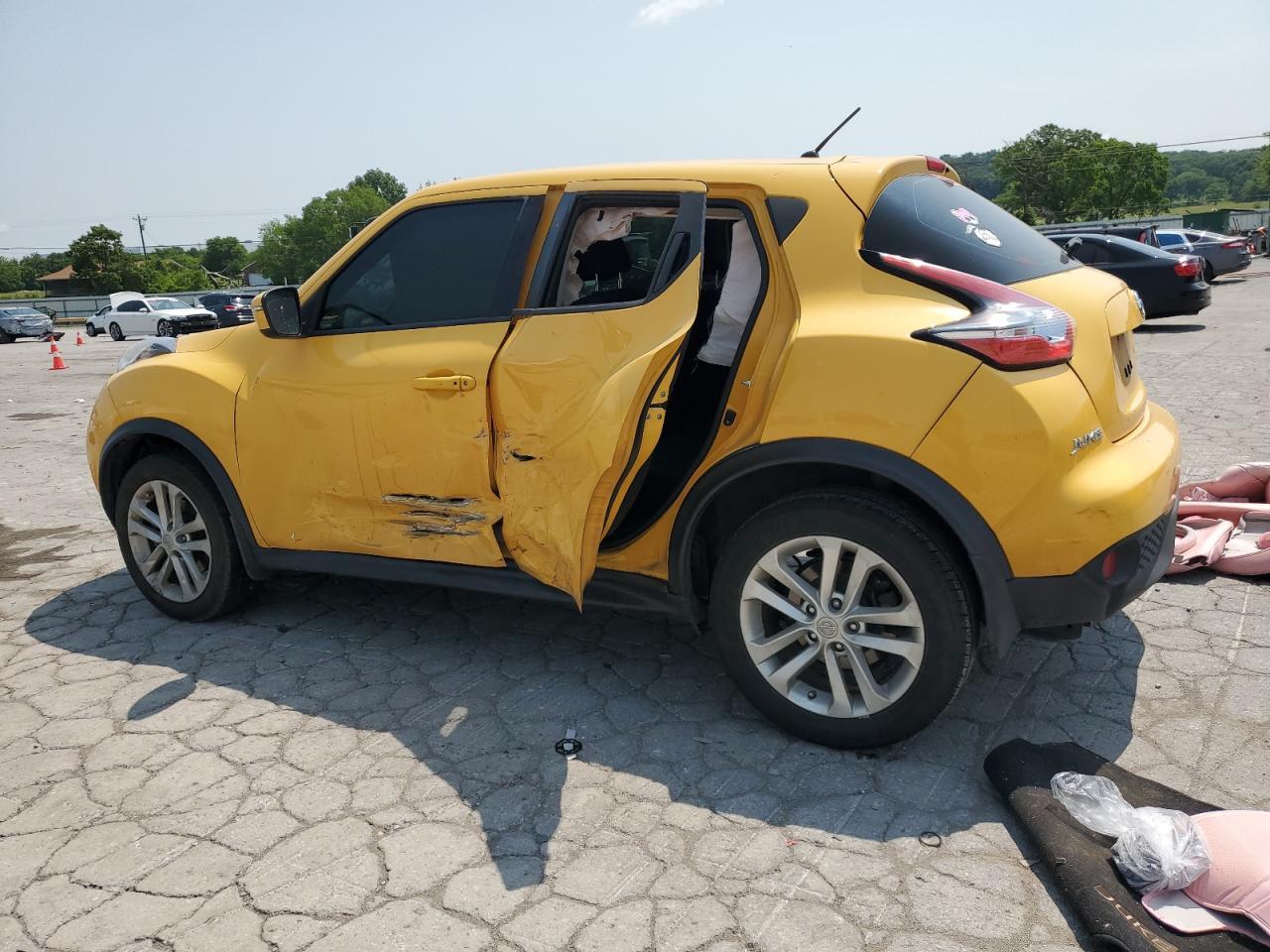 2016 Nissan Juke S - Фото 2