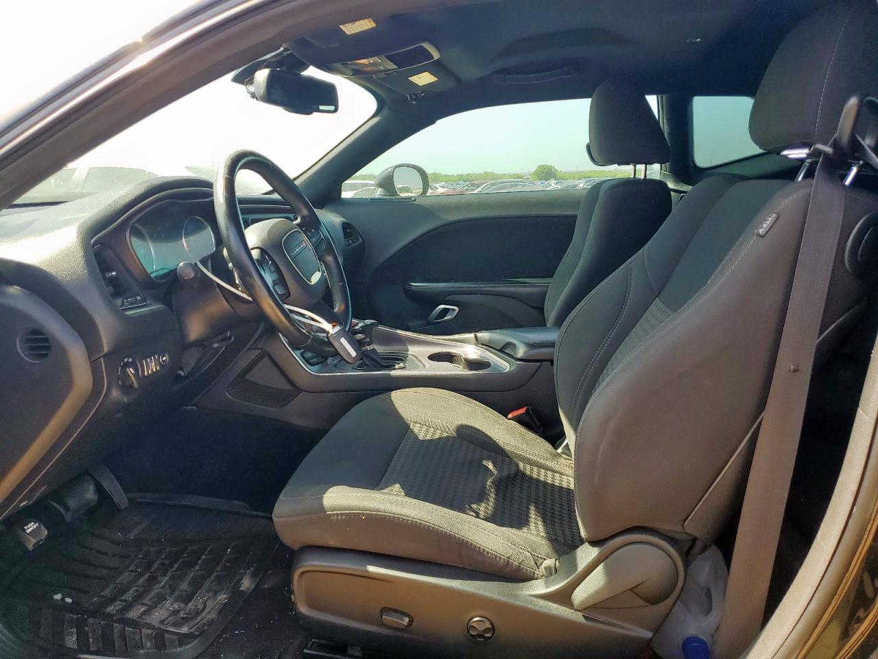 2016 Dodge Challenger Sxt - Image 7