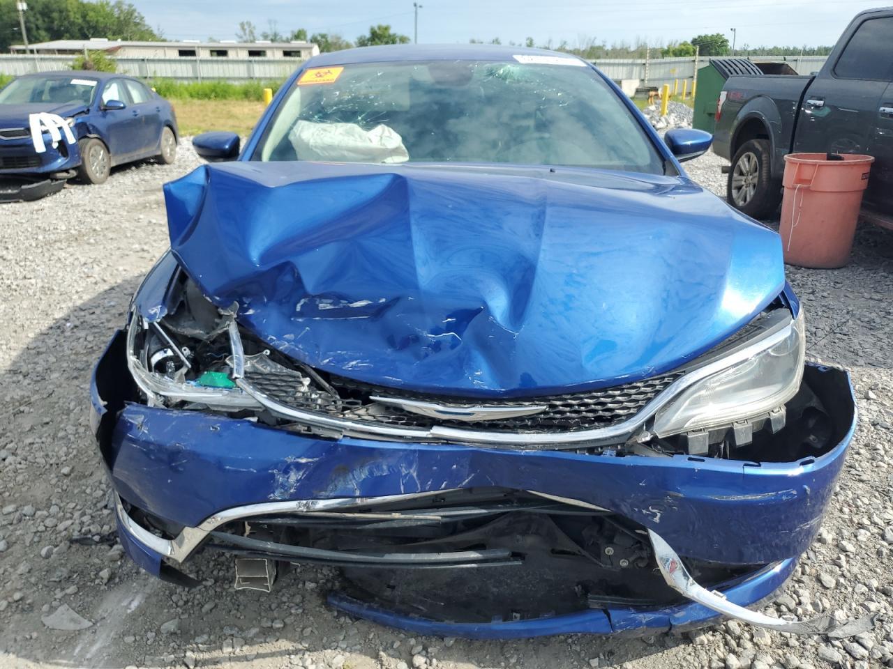 2015 Chrysler 200 Limited - Image 5