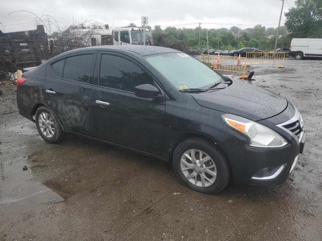 2018 Nissan Versa S - Фото 4