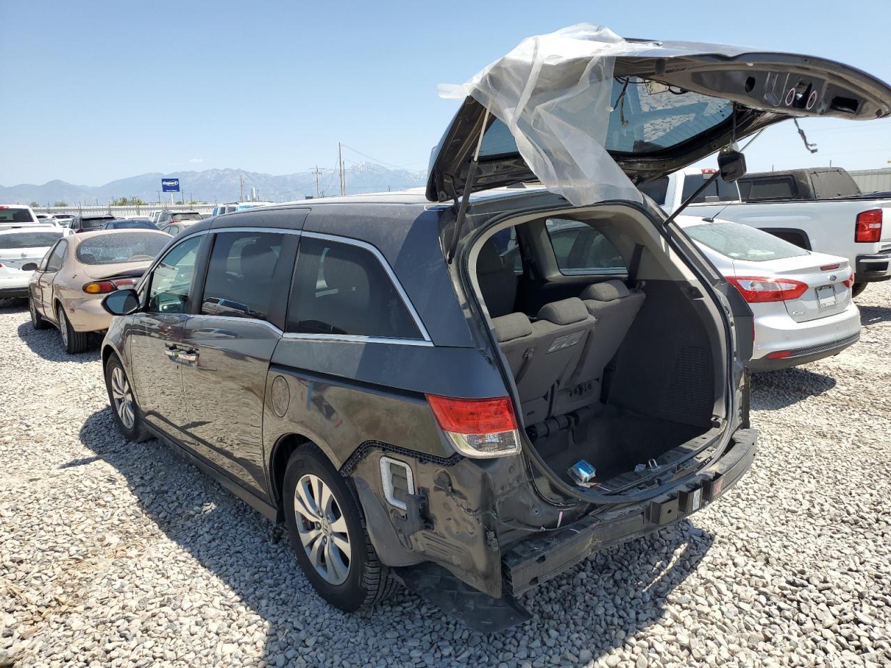2016 Honda Odyssey Se - Фото 2