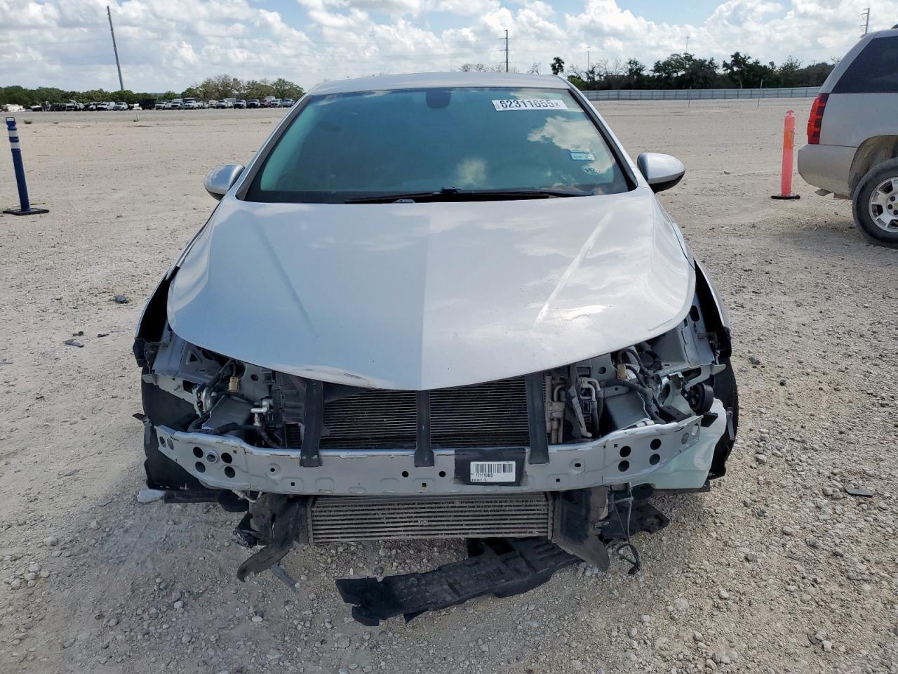 2017 Chevrolet Cruze Lt - Image 5