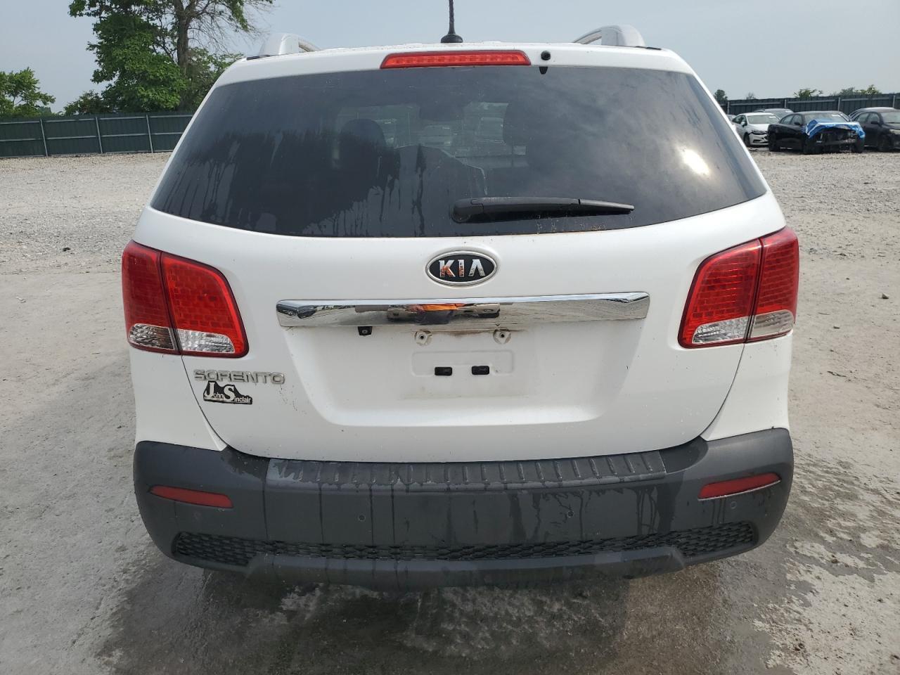 2011 Kia Sorento Base - Фото 6