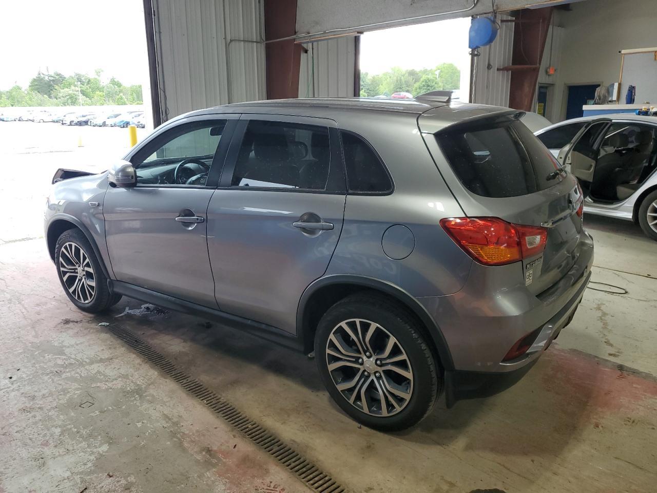 2018 Mitsubishi Outlander Sport Es - Фото 2