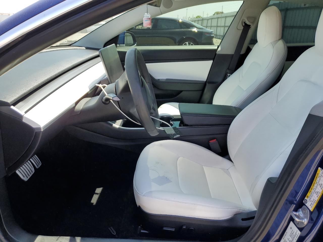 2020 Tesla Model 3 - Фото 7