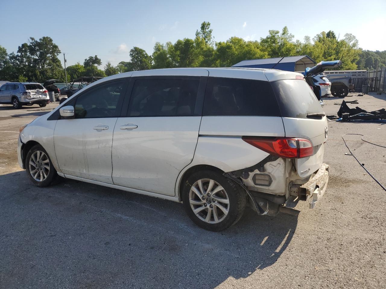 2013 Mazda 5 - Image 2