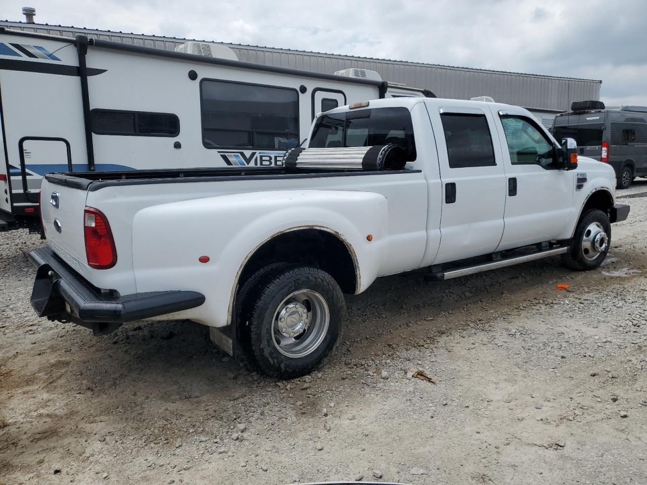 2009 Ford F350 Super Duty - Фото 3