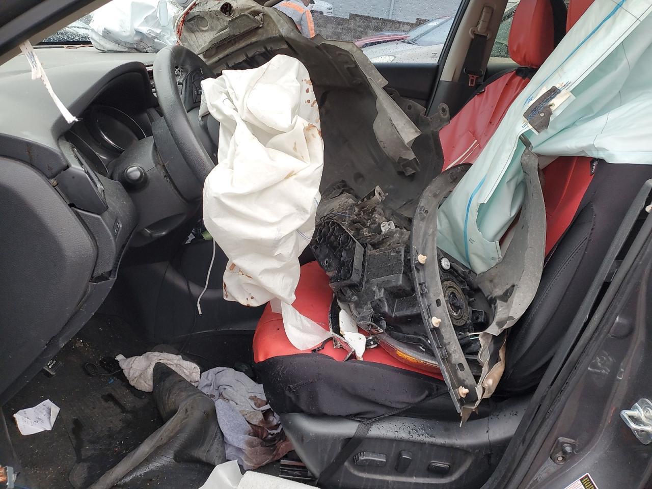 2019 Nissan Rogue S - Image 7