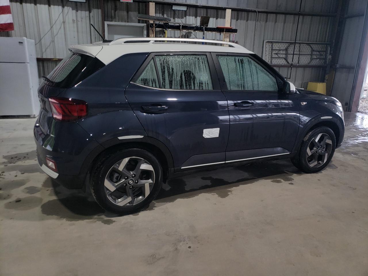 2024 Hyundai Venue Sel - Image 3