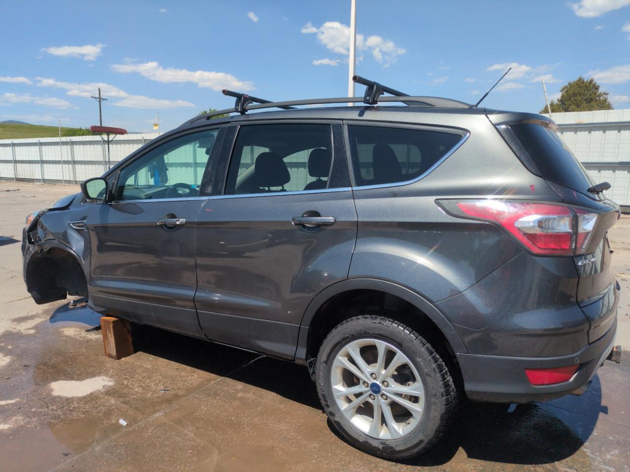 2017 Ford Escape Se - Image 2