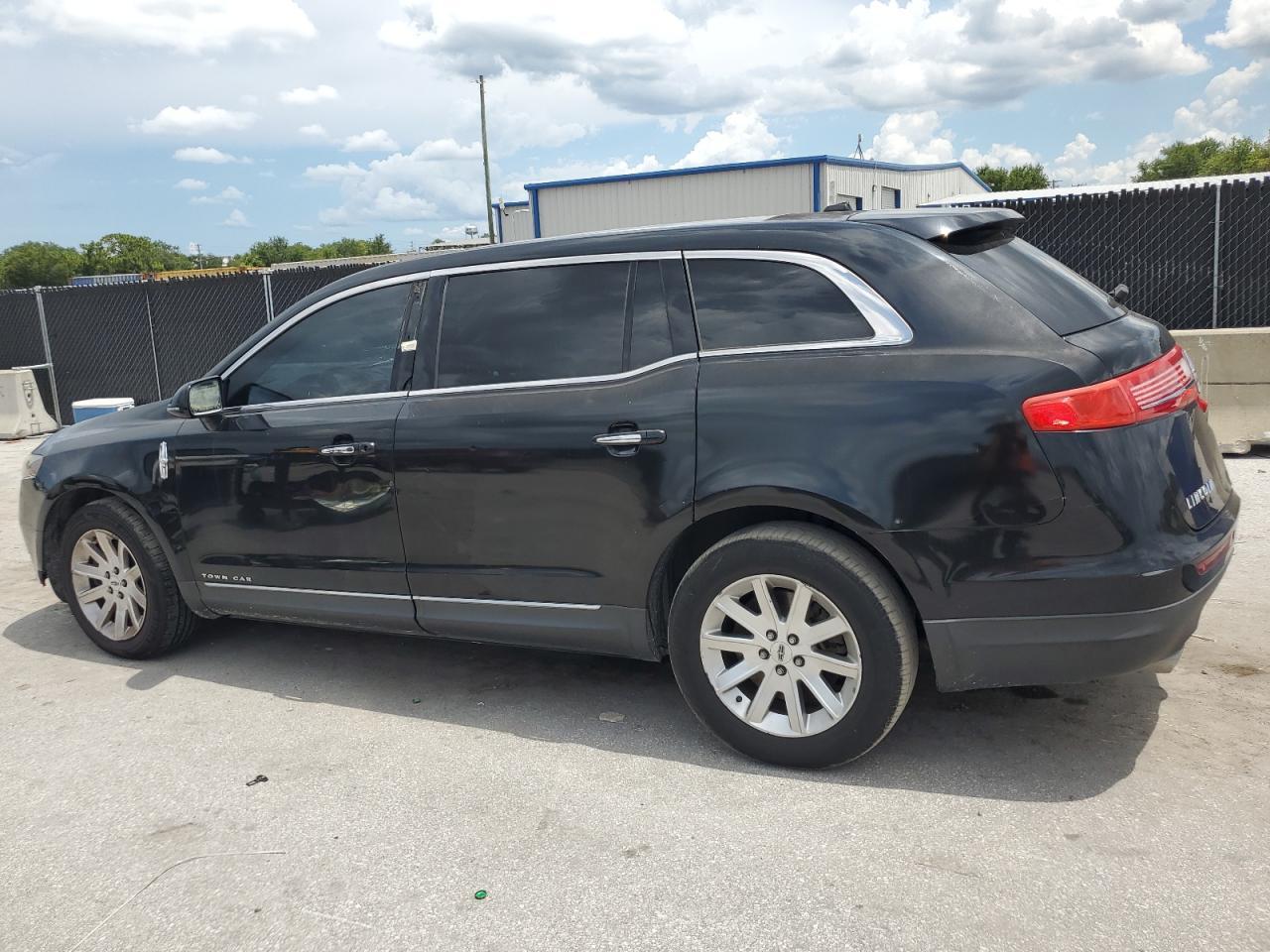 2015 Lincoln Mkt - Фото 2