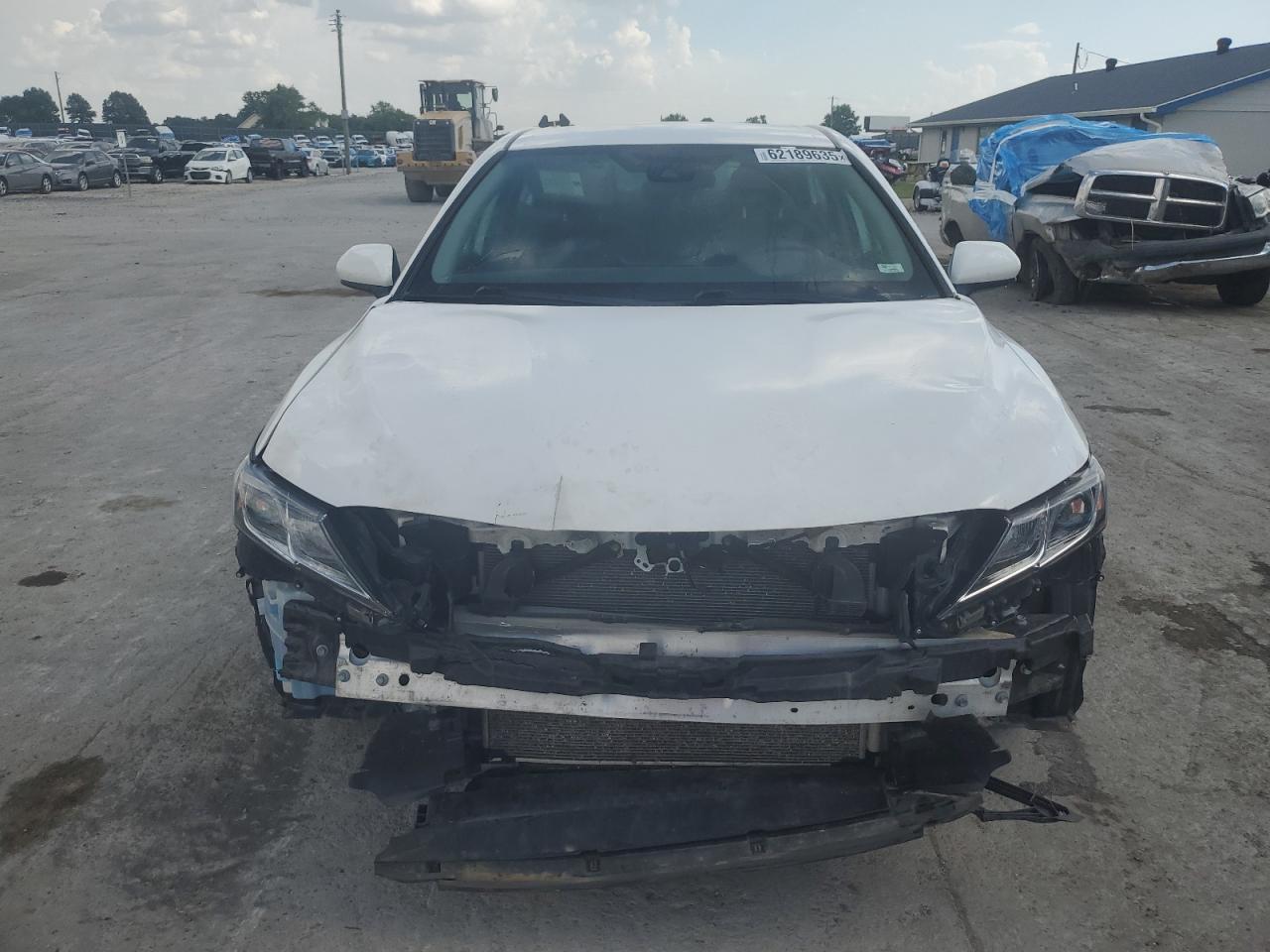 2023 Toyota Camry Le - Фото 5