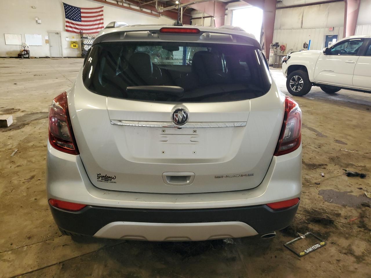 2019 Buick Encore Sport Touring - Фото 6