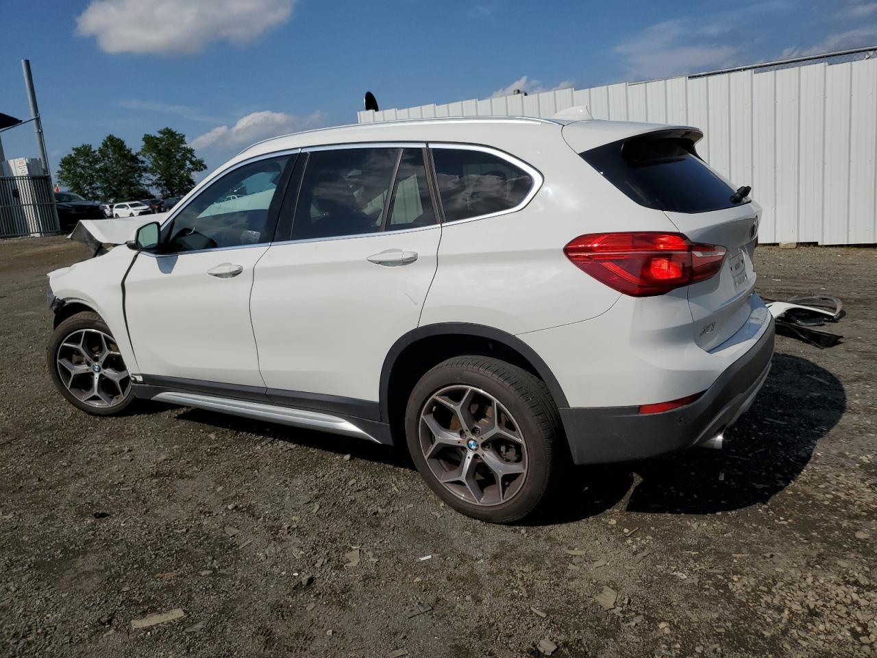 2018 BMW X1 xDrive28I - Фото 2