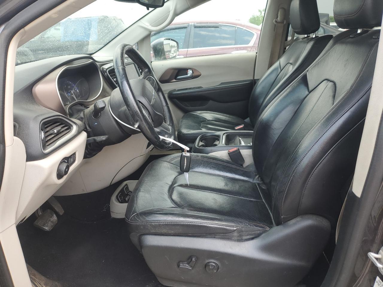 2018 Chrysler Pacifica Touring L - Фото 7