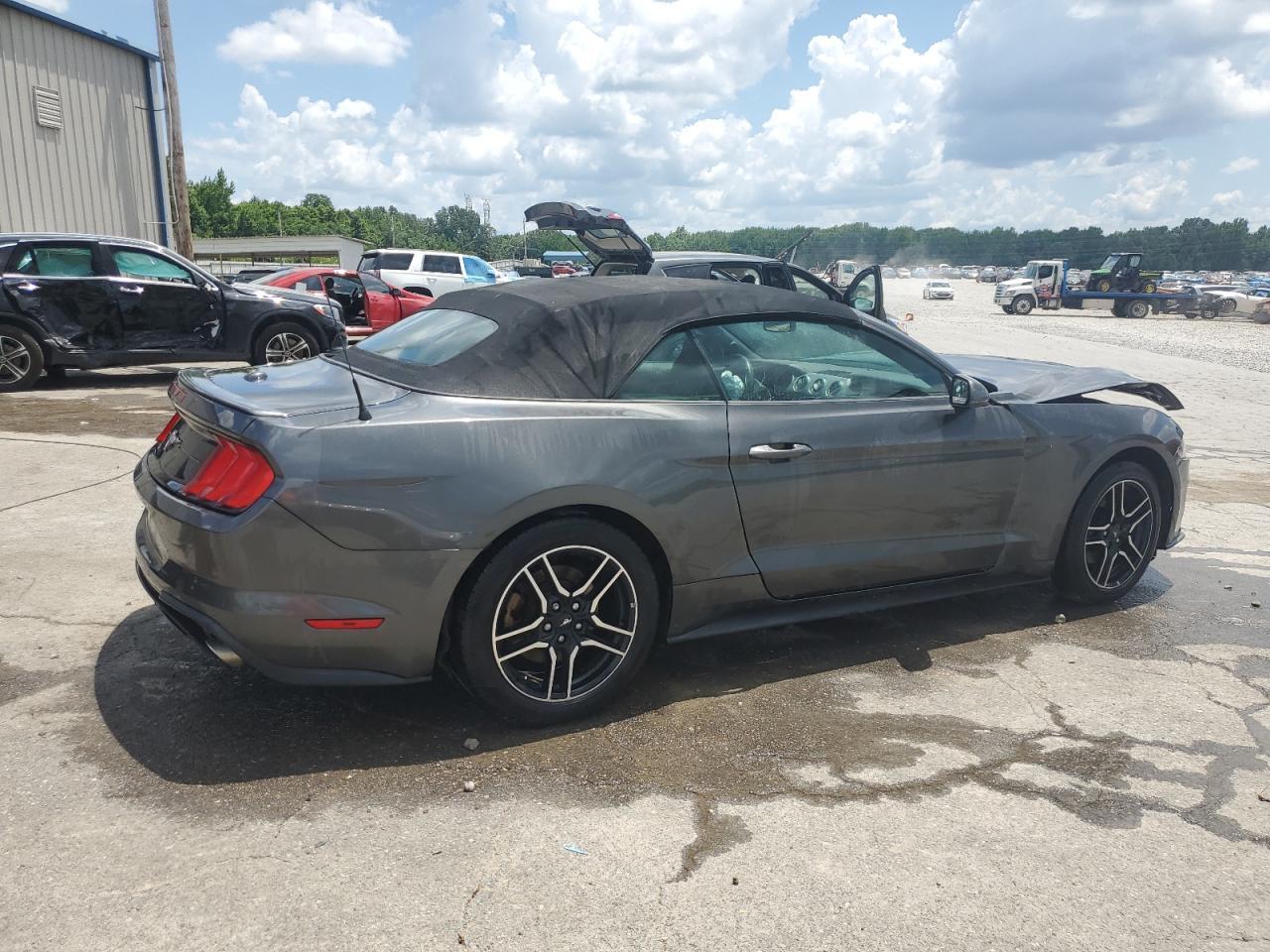 2018 Ford Mustang - Фото 3
