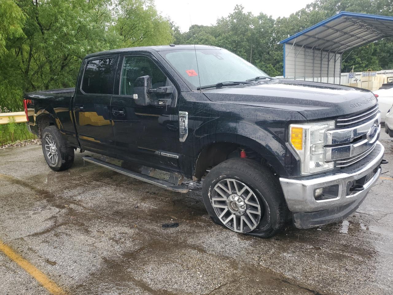 2017 Ford F250 Super Duty - Image 4