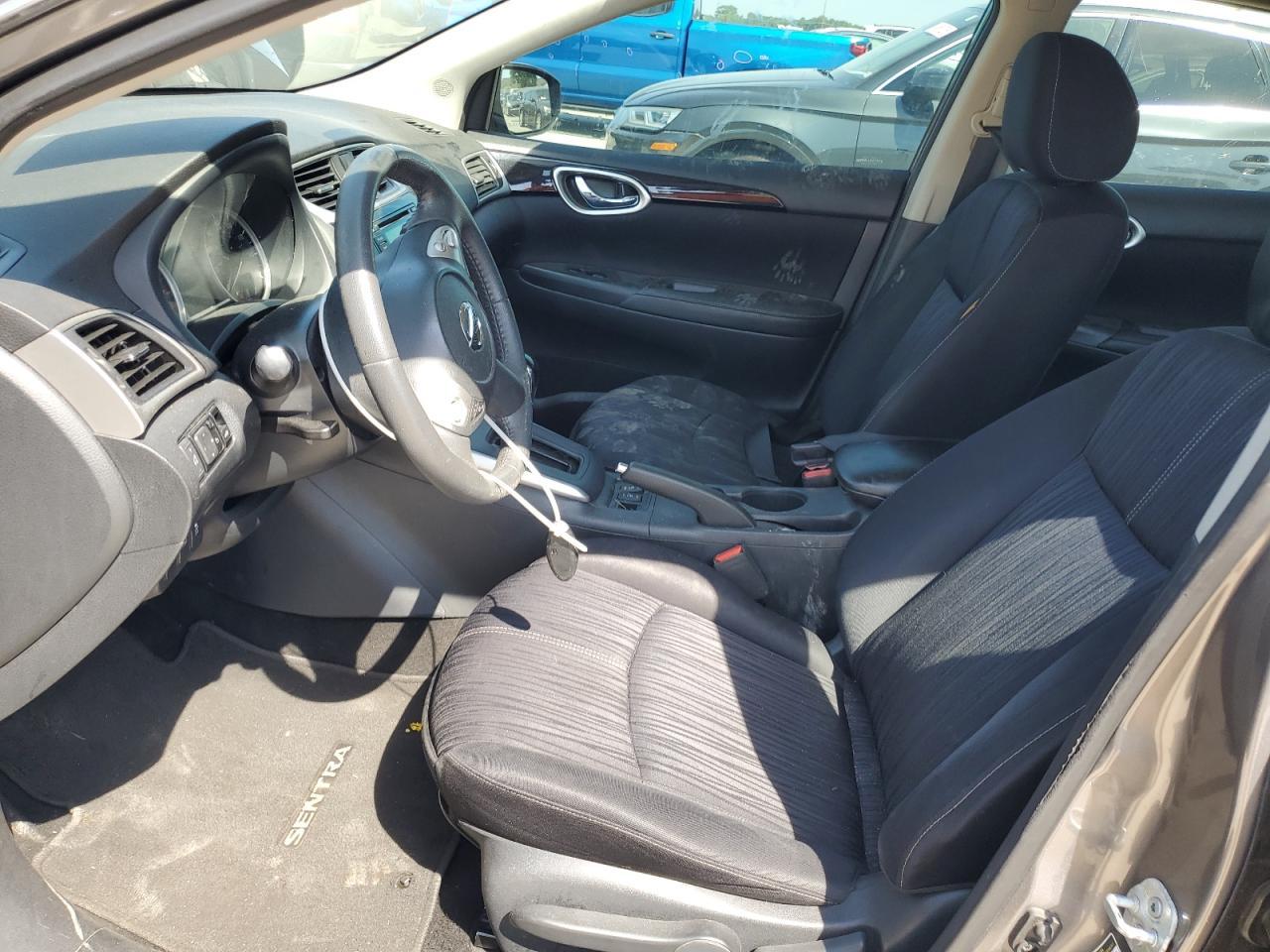 2016 Nissan Sentra S - Фото 7