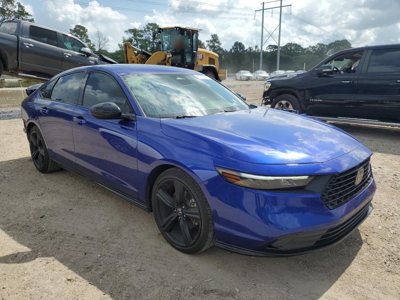 2024 Honda Accord Hybrid Sport-L - Image 4