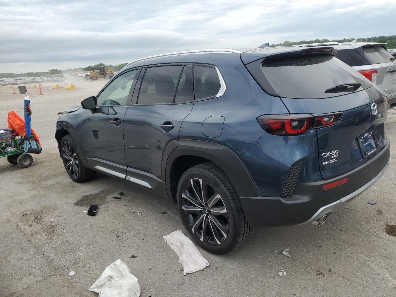 2025 Mazda Cx-50 Premium Plus - Фото 2
