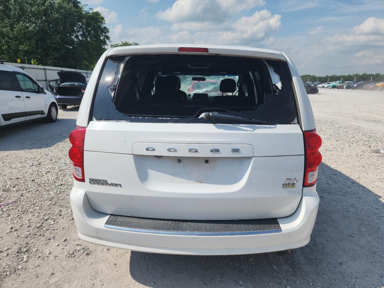 2014 Dodge Grand Caravan R/T - Фото 6