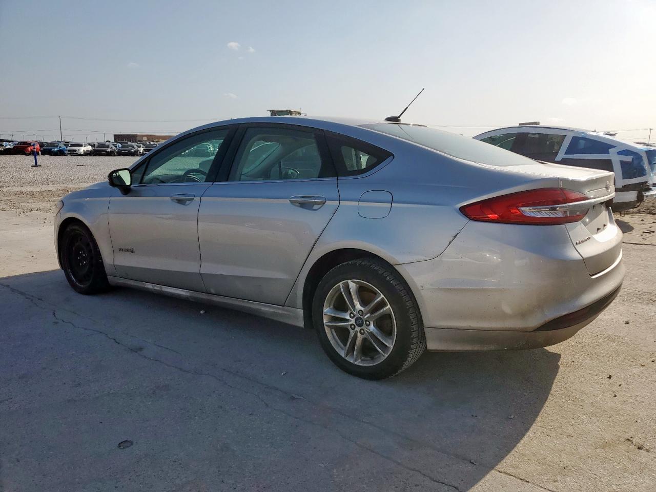 2018 Ford Fusion S Hybrid - Фото 2