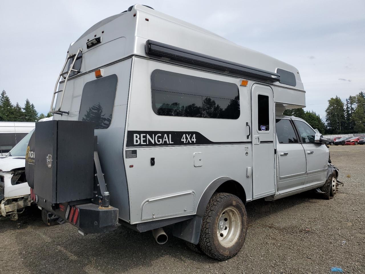 2015 Ram 3500 Longhorn - Image 4