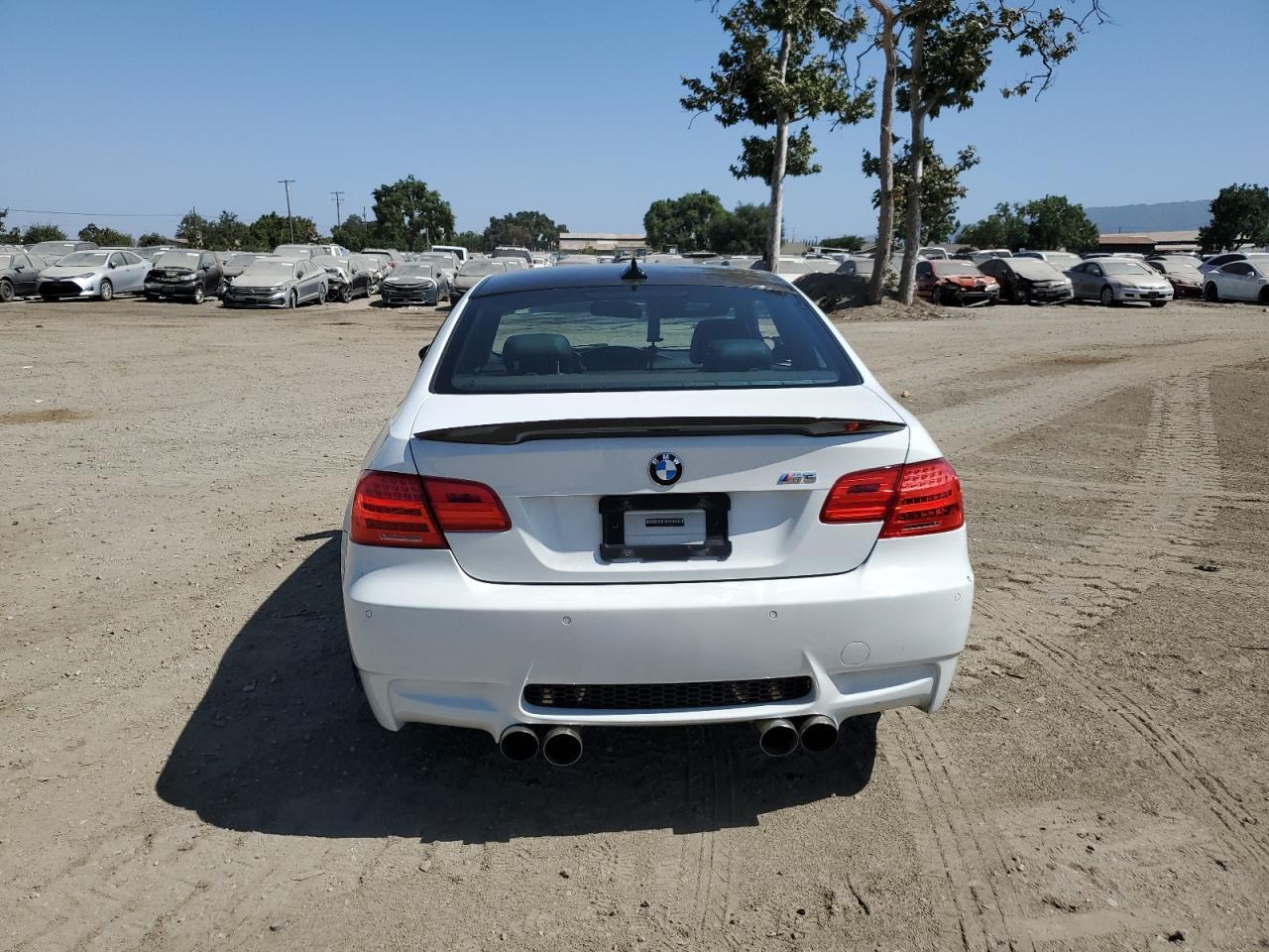 2011 BMW M3 - Фото 6