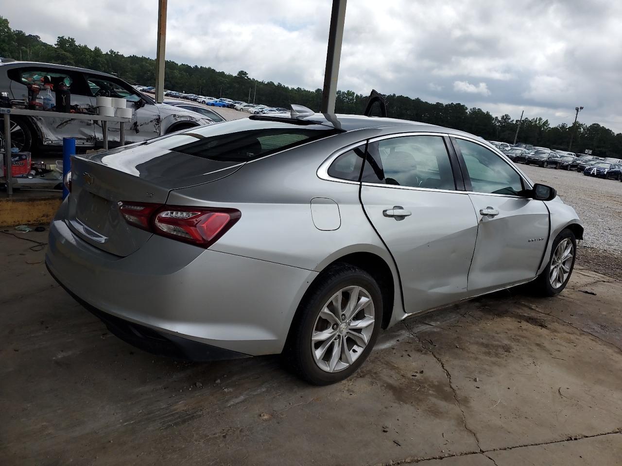 2020 Chevrolet Malibu Lt - Image 3